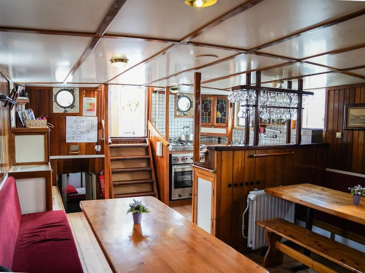 Spacious Yatch Near Forest In 로테르담 네덜란드