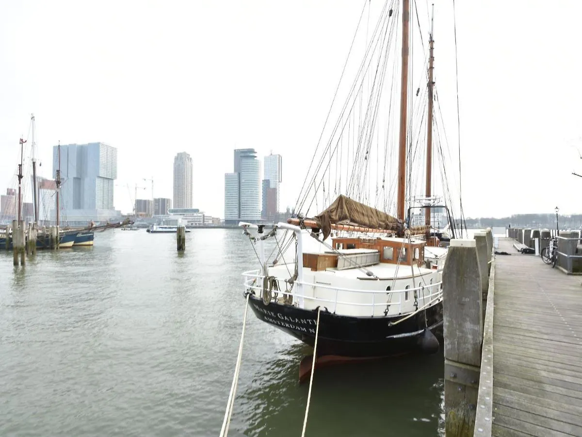 보트호텔 Spacious Yatch Near Forest In 로테르담