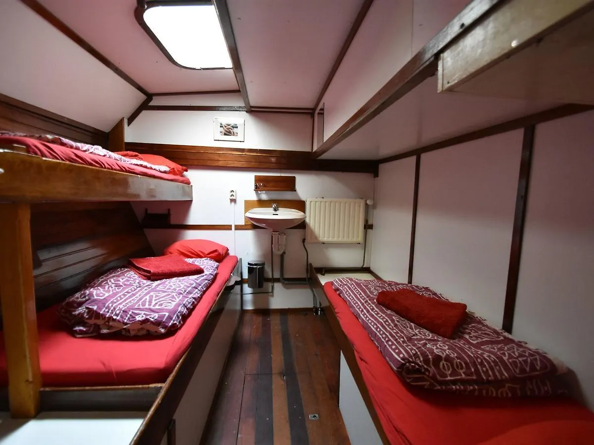 Spacious Yatch Near Forest In 鹿特丹 0*,